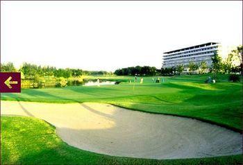 Bangkok Golf Spa Resort Екстериор снимка